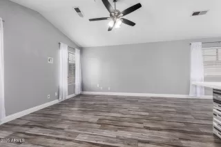 Photo #6: 6818735 Listing