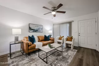 Photo #2: 6818920 Listing 