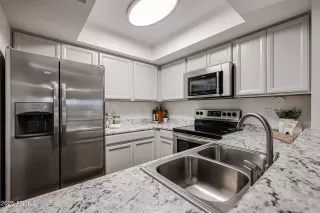 Photo #6: 6818920 Listing 