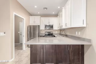 Photo #1: 6819093 Listing 