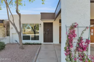 Photo #4: 6819309 Listing