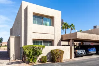 Photo #5: 6819330 Listing 