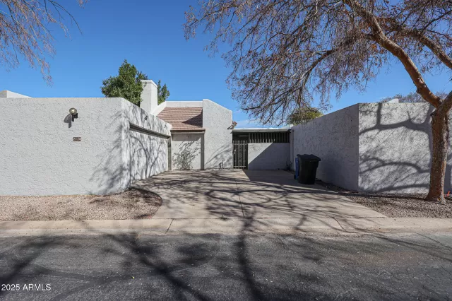 MLS: 6819729 Condo For Sale