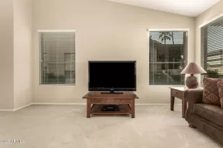 Photo #4: 6819773 Listing 