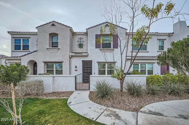 MLS: 6819929 Condo For Sale