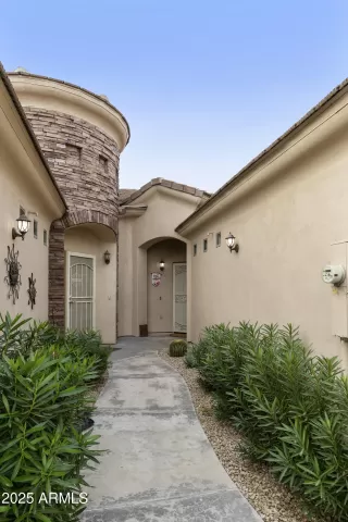 Photo #4: 6819953 Listing 