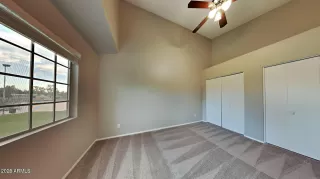 Photo #5: 6820339 Listing