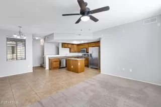 Photo #2: 6820673 Listing 