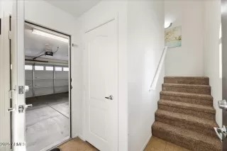 Photo #3: 6820686 Listing