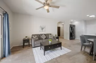 Photo #2: 6820718 Listing 