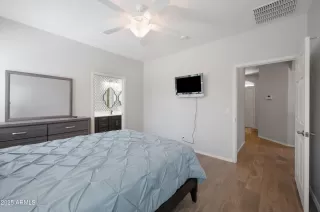 Photo #5: 6820718 Listing 