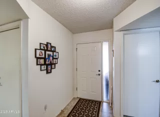 Photo #5: 6820795 Listing