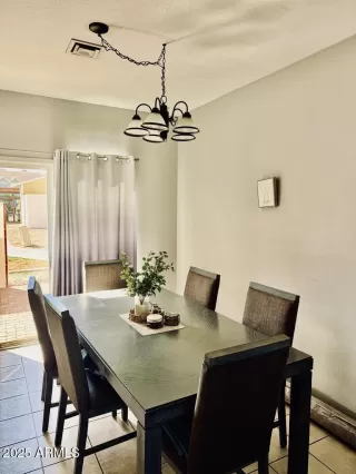 Photo #4: 6820853 Listing 