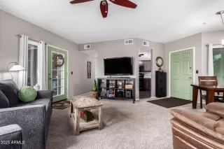 Photo #5: 6820938 Listing 