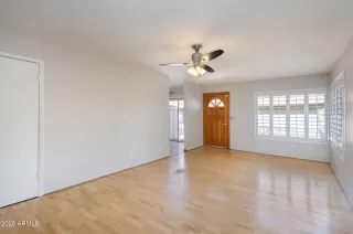 Photo #6: 6821122 Listing 