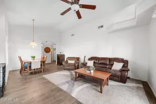 Photo #3: 6821523 Listing 