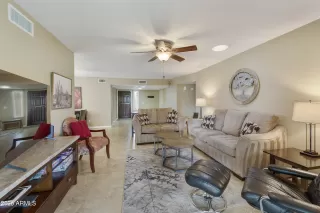 Photo #2: 6821548 Listing