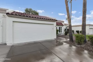 Photo #3: 6821548 Listing