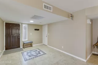 Photo #5: 6821548 Listing