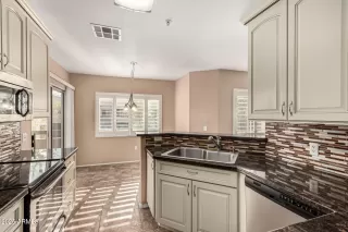 Photo #1: 6821823 Listing 