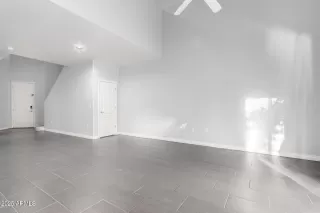 Photo #5: 6821839 Listing