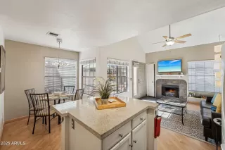 Photo #4: 6822005 Listing