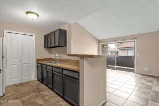 Photo #3: 6822014 Listing 