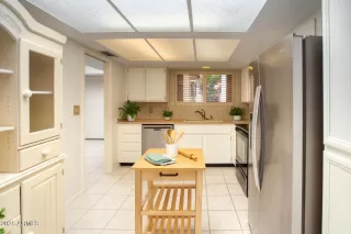 Photo #2: 6822025 Listing 