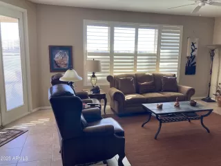 Photo #5: 6822122 Listing