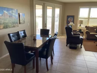 Photo #6: 6822122 Listing