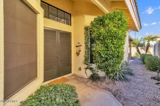 Photo #5: 6822301 Listing