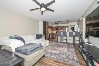 Photo #2: 6822534 Listing 