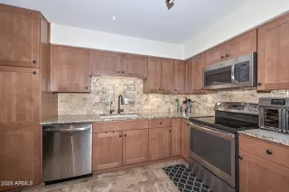 Photo #4: 6822534 Listing 