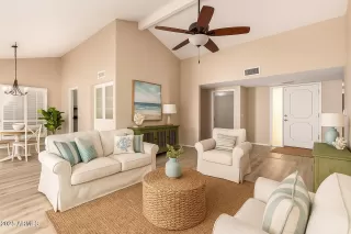 Photo #1: 6822565 Listing 