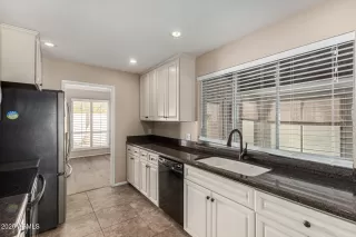 Photo #3: 6822565 Listing 