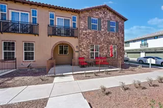 Photo #1: 6822965 Listing 