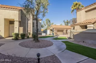 Photo #2: 6823005 Listing