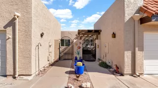 Photo #1: 6823317 Listing 