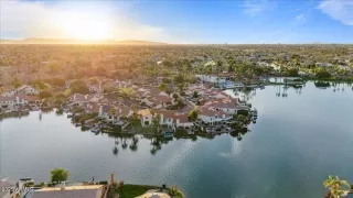 More Details about MLS # 6823349 : 1700 E LAKESIDE DRIVE#16