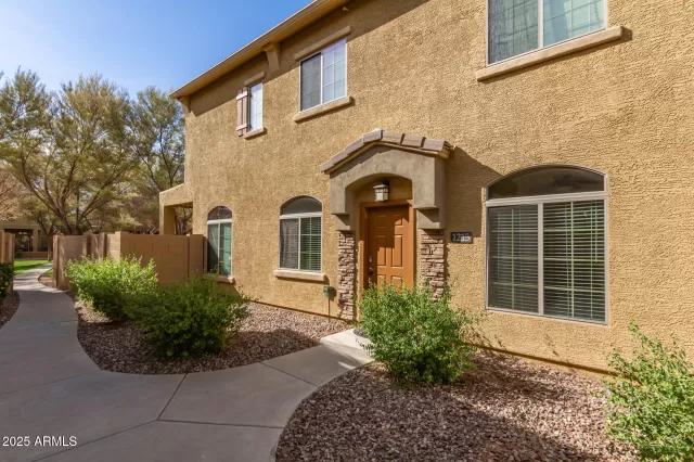 MLS: 6823401 Condo For Sale