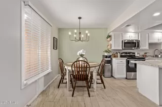 Photo #2: 6823539 Listing