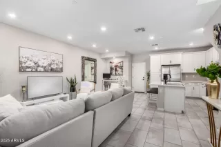 Photo #2: 6823564 Listing