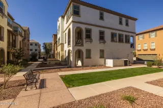 Photo #1: 6823583 Listing 