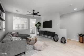 Photo #5: 6823583 Listing 