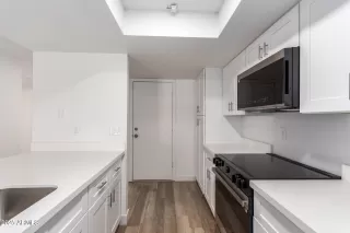 Photo #3: 6823606 Listing 