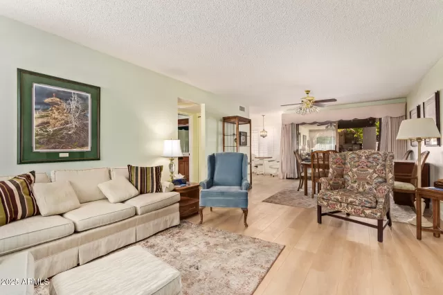 MLS: 6823624 Condo For Sale