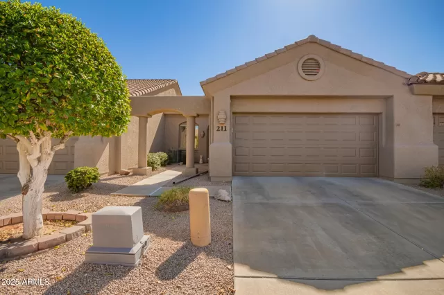 MLS: 6823736 Condo For Sale