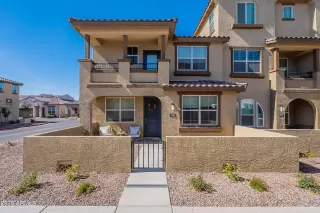 Photo #1: 6823837 Listing 