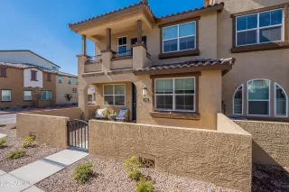 Photo #2: 6823837 Listing 