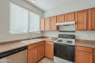 Photo #4: 6824233 Listing 